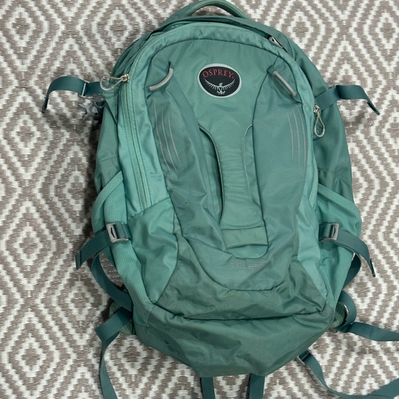 backpacking backpack 30 l osprey Tempest Velocity 30L Women's Hiking Backpack, Tan WM-L Osprey backpack Daylite Jetstream Style Number:102281 NF0A52SE-OHP The top